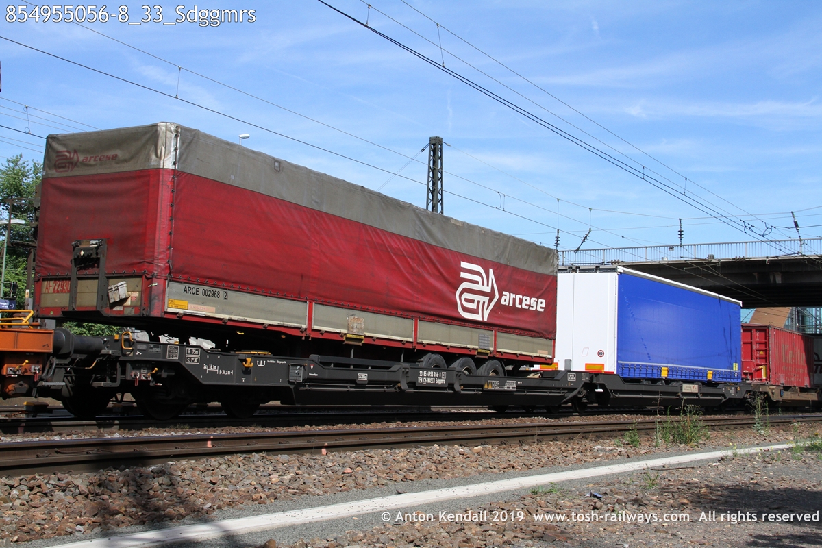 854955056-8_33_Sdggmrs.JPG